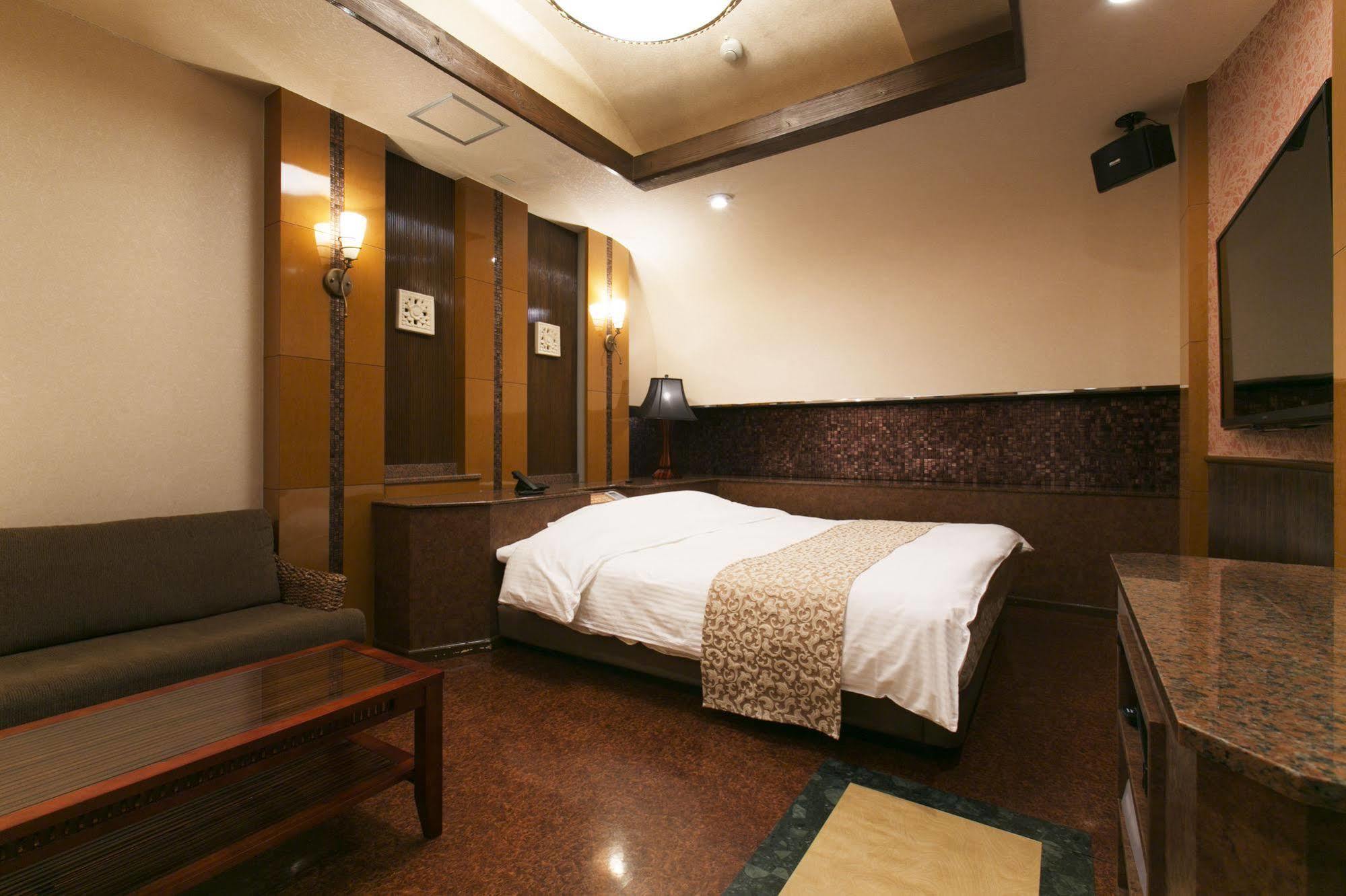 Hotel Atlantis Toyonaka  Kültér fotó